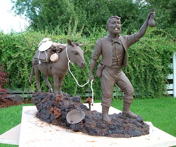 Historic bronze sculptures. Gold prospector bronze sculpture | www.donbeckbronzes.com